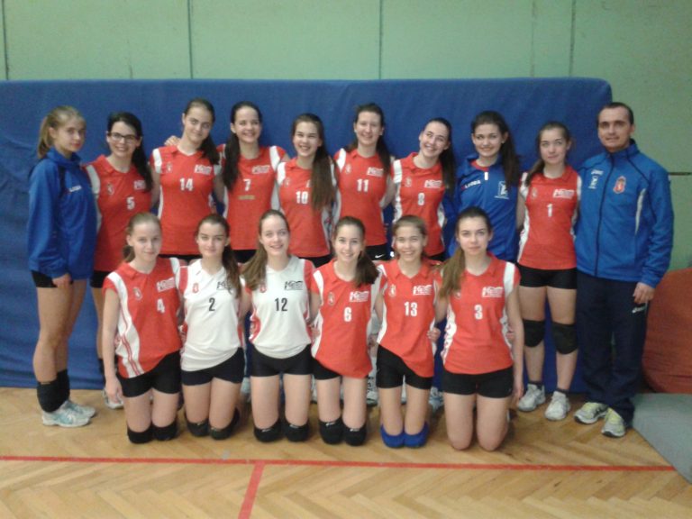 Csizmadia Szabolcs és a csapat_KESI