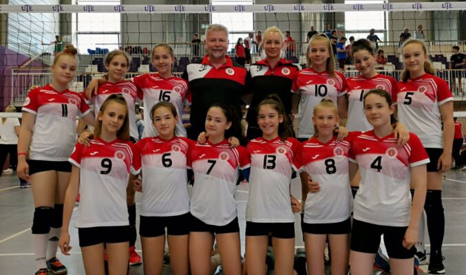 A Kecskeméti Sportiskola U13-as lány csapata 10. lett az országos döntőben
