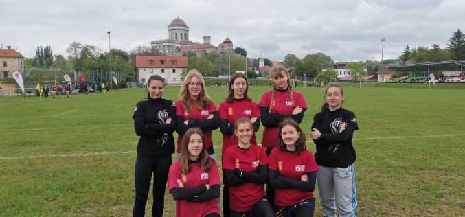 Esztergomban játszottak a rögbis lányok