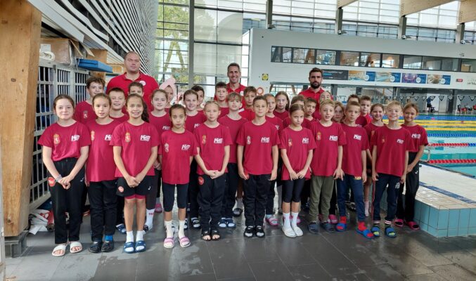 A sportiskola úszói 34 érmet nyertek a VI. Őszi Kupa úszóversenyen